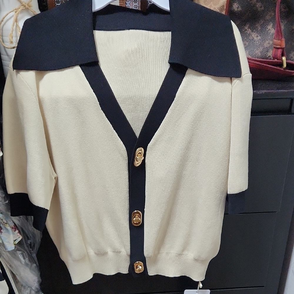 Stylish Cream and Black Cardigan